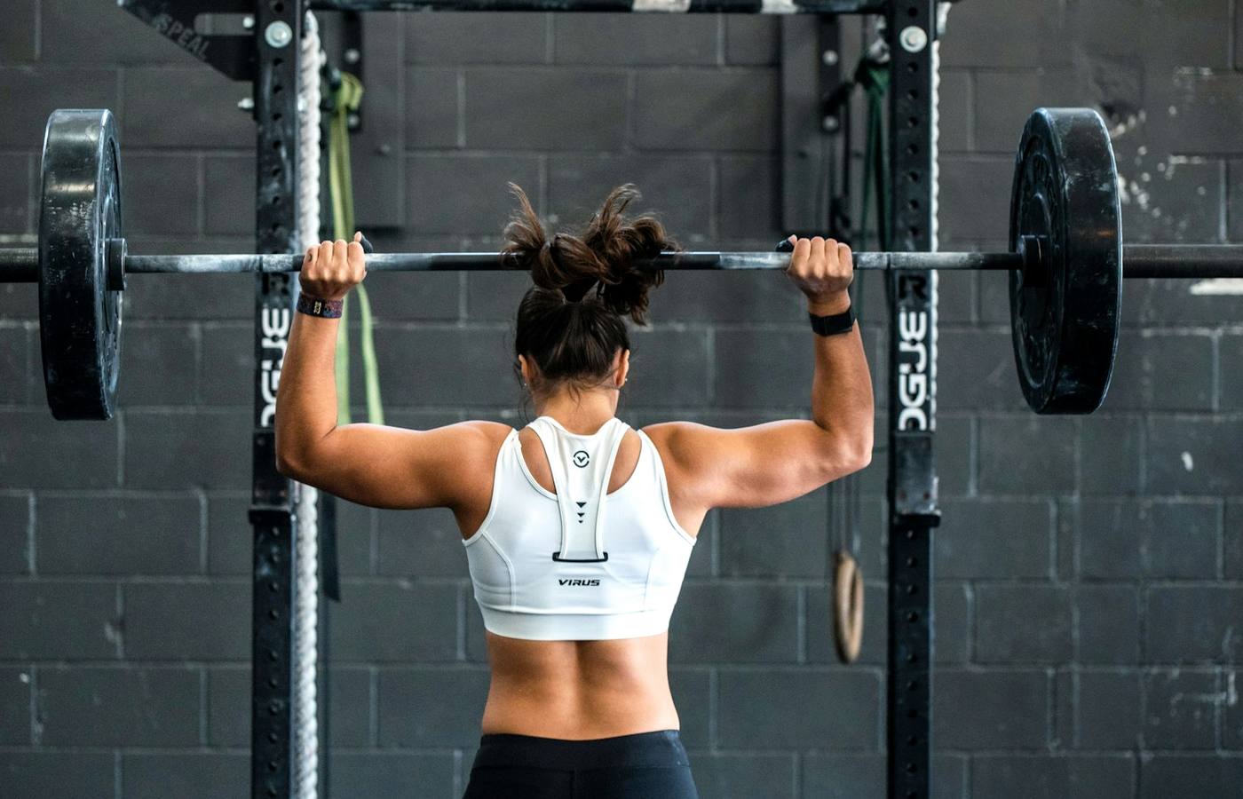 Profesionální fitness trenér